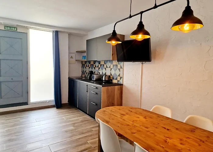 Y Hostel - Albergue Juvenil