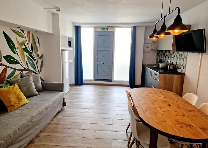 Y Hostel - Albergue Juvenil